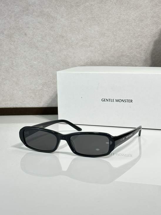 Picture of Gentle Monster Sunglasses _SKUfw77797158fw